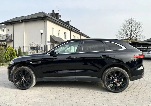 Jaguar F-Pace cena 137999 przebieg: 81000, rok produkcji 2019 z Marki małe 352